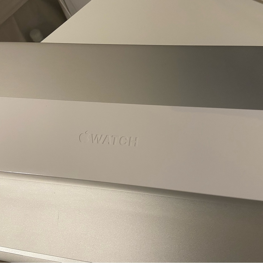 Brand New Authentic Apple Watch Series 6